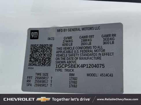 Used 2023 Chevrolet Colorado W/T w/ Safety Package RWD image 34