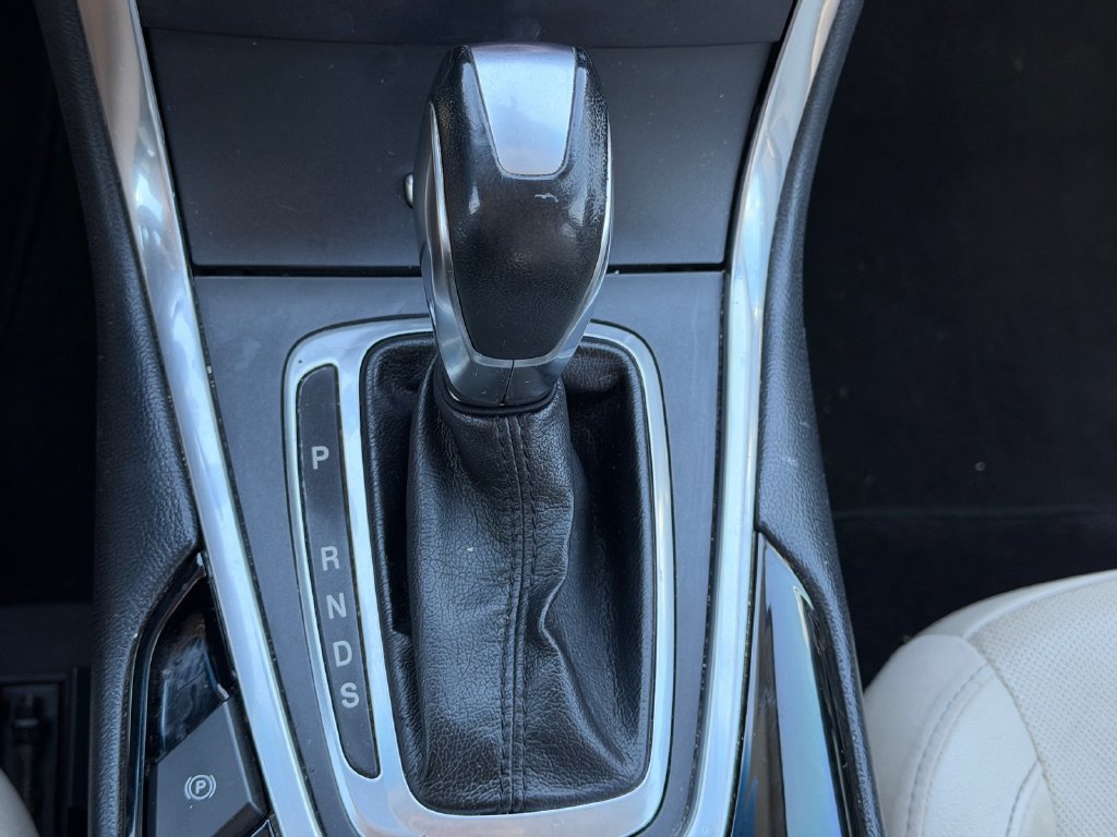 Used 2018 Ford Edge Titanium w/ Equipment Group 301A FWD image 22
