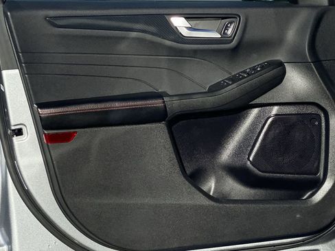 Used 2024 Ford Escape ST-Line image 16