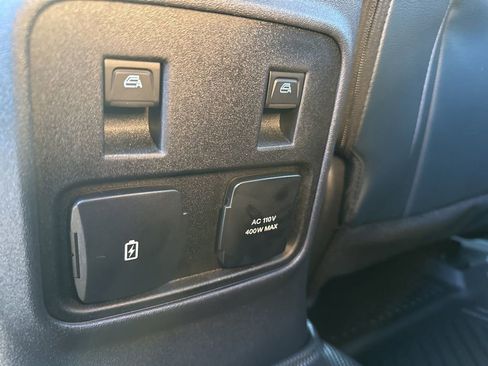 Used 2024 Ford Bronco Outer Banks image 36