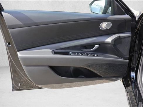 New 2026 Hyundai Elantra SE FWD image 12