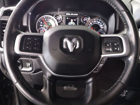 Used 2022 RAM 2500 Big Horn w/ Night Edition AWD/4WD image 3