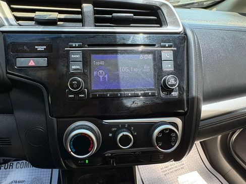 Used 2020 Honda Fit LX image 30