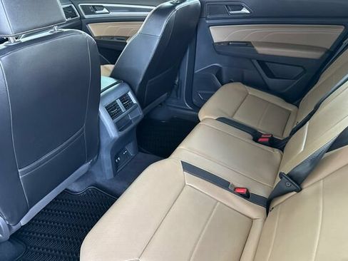Certified 2022 Volkswagen Atlas Cross Sport SE FWD image 12
