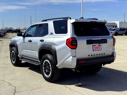 Used 2025 Toyota 4Runner TRD Off-Road image 10