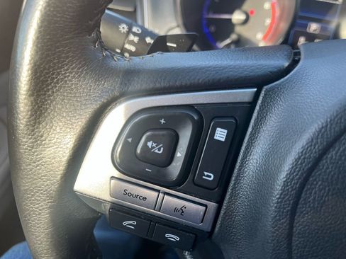 Used 2017 Subaru Legacy 2.5i Premium image 14