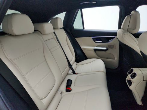 New 2026 Mercedes-Benz GLC 300 image 14