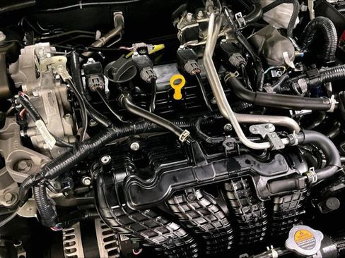 Used 2025 Nissan Altima 2.5 SV image 31