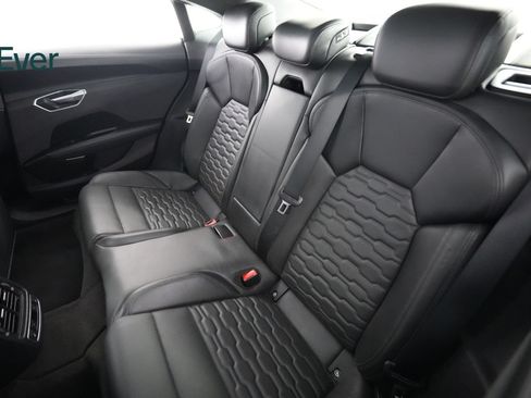 Used 2022 Audi RS e-tron GT w/ Carbon Performance Package AWD/4WD image 24