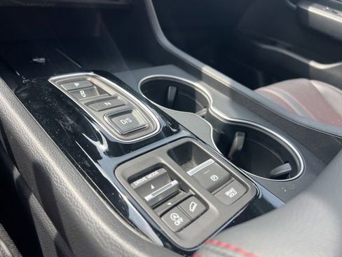 Certified 2025 Honda Pilot Black Edition image 24