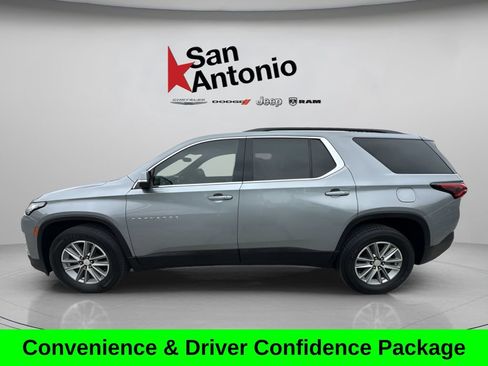 Used 2023 Chevrolet Traverse LT FWD image 8