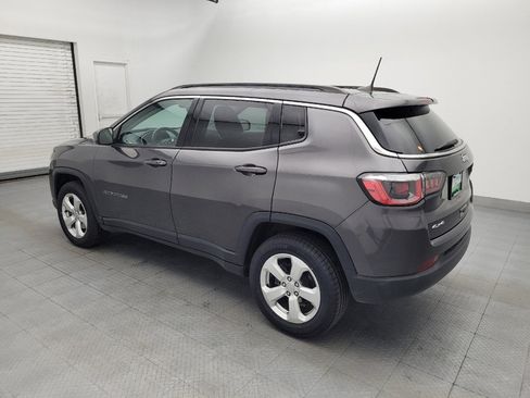 Used 2019 Jeep Compass Latitude w/ Cold Weather Group AWD/4WD image 3