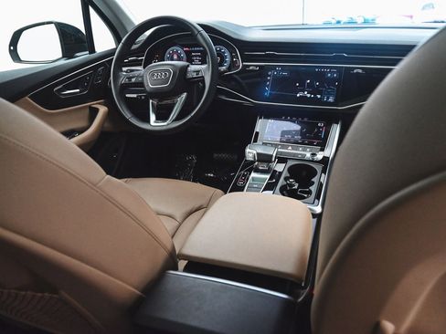 Used 2024 Audi Q7 2.0T Premium w/ Convenience Package image 34