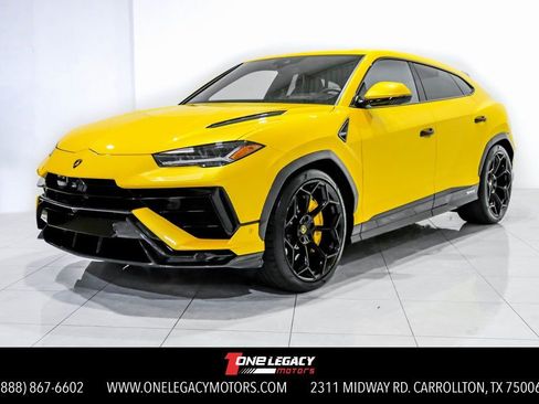Used 2024 Lamborghini Urus Performante image 1