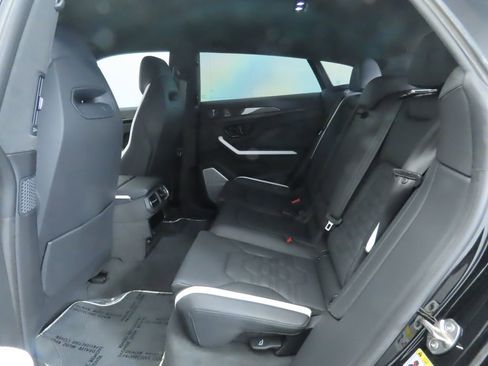 Used 2025 Lamborghini Urus SE image 22