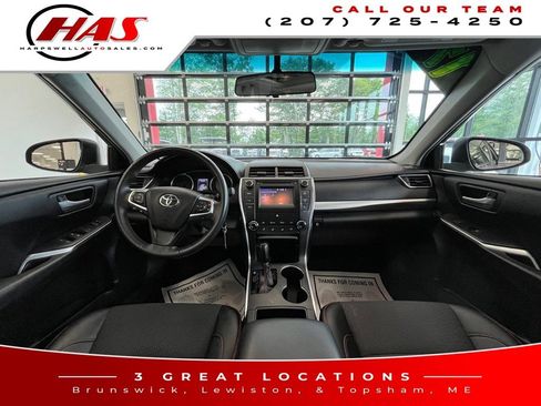 Used 2017 Toyota Camry SE w/ Moonroof Package FWD image 14
