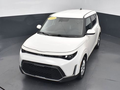 Used 2023 Kia Soul LX w/ LX Technology Package image 35