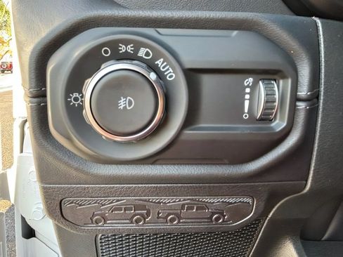 New 2026 Jeep Wrangler Unlimited Sahara AWD/4WD image 26