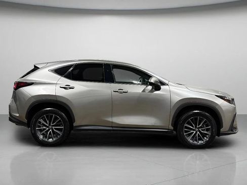 Used 2025 Lexus NX 250 AWD image 4