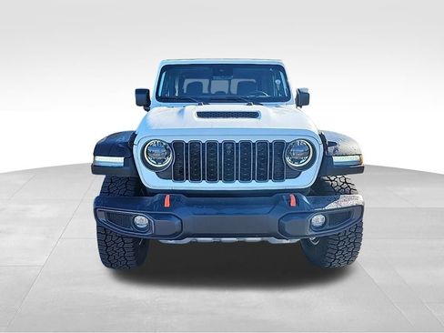 Certified 2024 Jeep Gladiator Mojave w/ Technology Group image 7