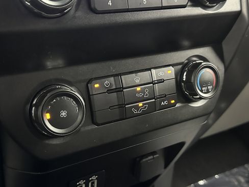 Used 2020 Ford F150 XLT image 14