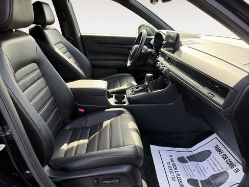 Used 2025 Honda CR-V Sport-L image 16
