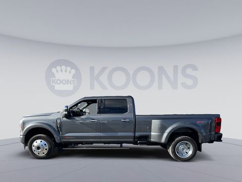 Used 2024 Ford F450 Platinum w/ FX4 Off-Road Package image 2
