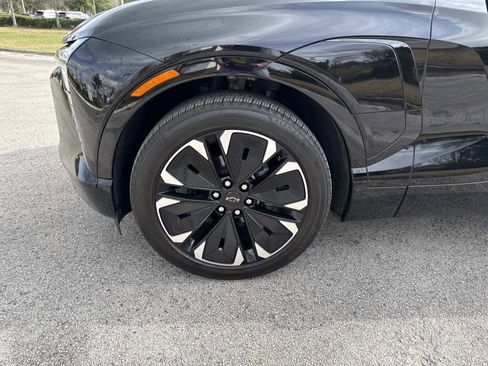 Used 2025 Chevrolet Blazer EV RS image 9