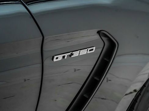 Used 2017 Ford Mustang Shelby GT350 image 17