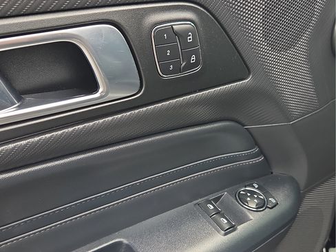 Used 2025 Ford Mustang GT Premium RWD image 14