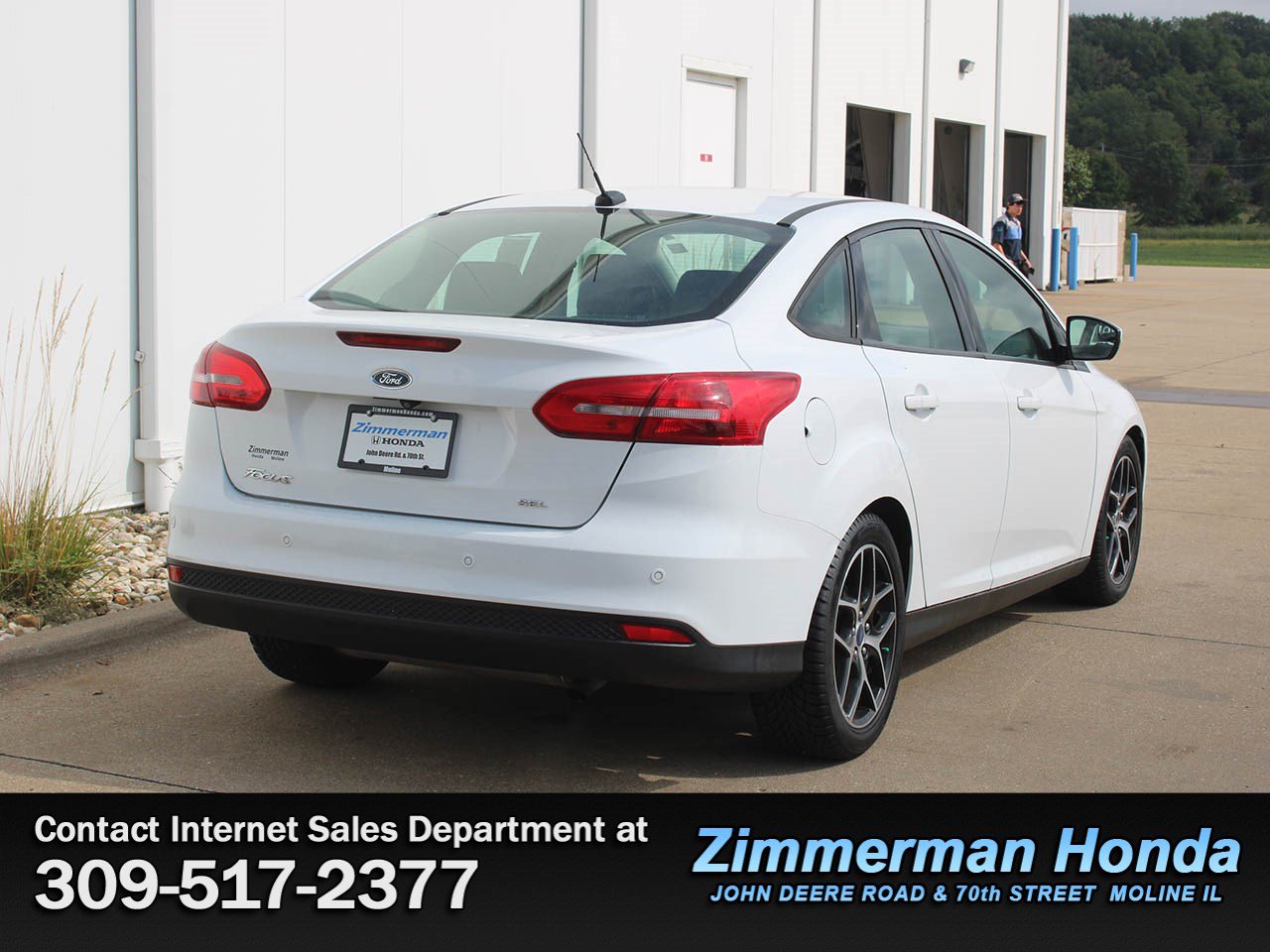 Used 2018 Ford Focus SEL FWD image 2
