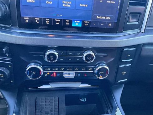 Used 2024 Ford F350 Platinum image 32