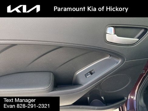 Used 2017 Kia Forte LX FWD image 11