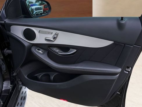 Used 2022 Mercedes-Benz GLC 300 GLC 300 image 30