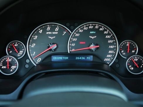 Used 2012 Chevrolet Corvette Coupe RWD image 30