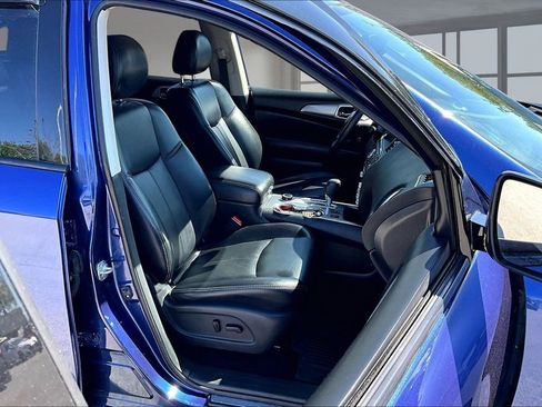 Used 2019 Nissan Pathfinder SL AWD/4WD image 8