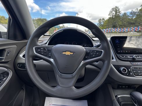 Used 2024 Chevrolet Malibu LS w/ Driver Confidence Package image 10