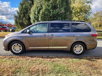 Used 2015 Toyota Sienna XLE