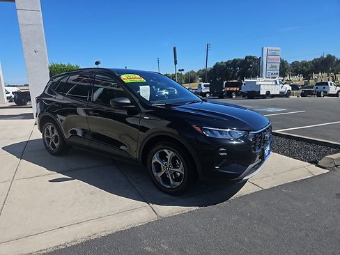 Used 2025 Ford Escape ST-Line FWD image 7