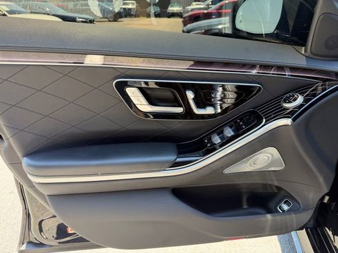 Used 2021 Mercedes-Benz S 580 4MATIC Sedan image 12