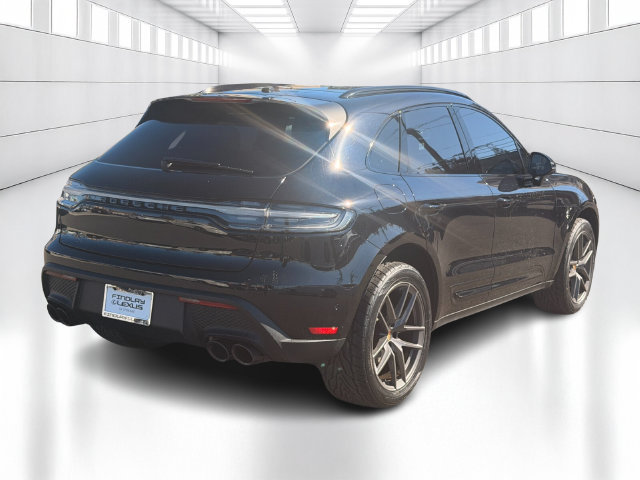 Used 2024 Porsche Macan Turbo AWD/4WD image 7