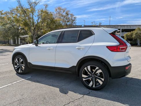 New 2026 Volvo XC40 B5 Ultra w/ Protection Package Premier image 4