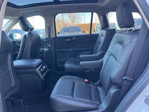 Certified 2024 Lincoln Aviator AWD w/ Premium Package image 13