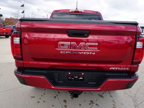 Used 2024 GMC Canyon AT4X AWD/4WD image 6