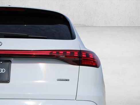 Certified 2025 Audi Q5 Premium w/ Convenience Package AWD/4WD image 10