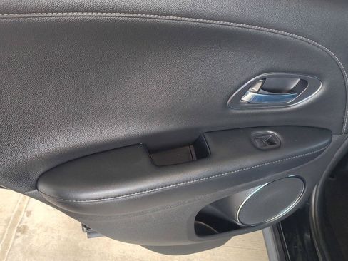 Used 2019 Honda HR-V EX-L image 37