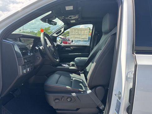 New 2026 GMC Yukon XL AT4 w/ AT4 Premium Plus Package AWD/4WD image 15