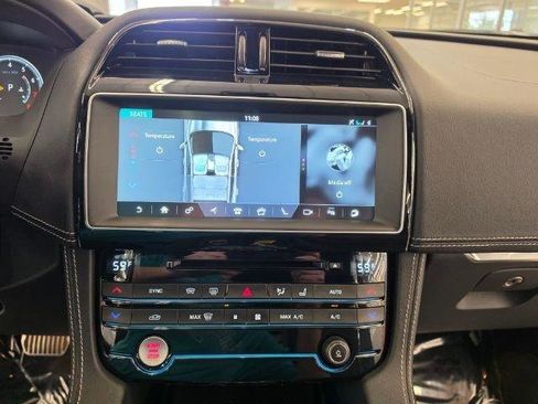 Used 2018 Jaguar F-PACE S AWD/4WD image 17
