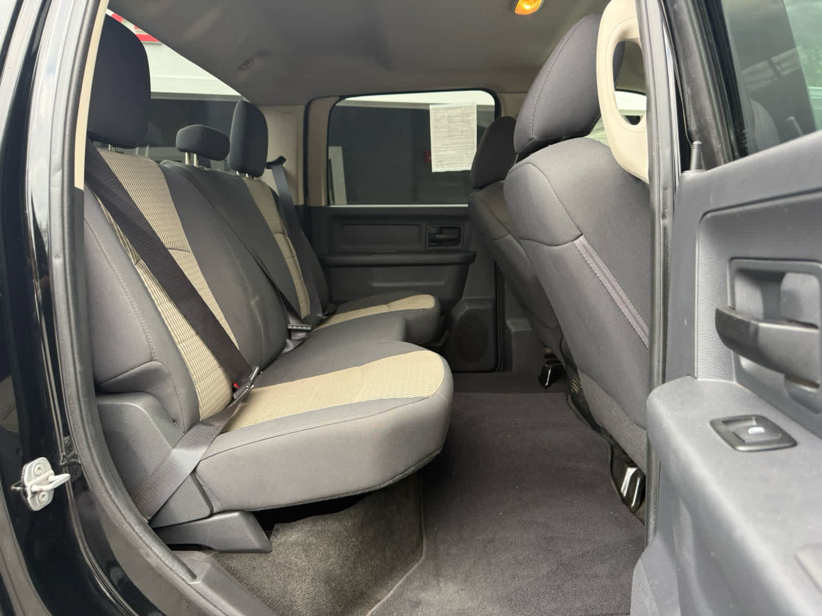 Used 2012 RAM 3500 ST w/ Max Tow Pkg AWD/4WD image 19