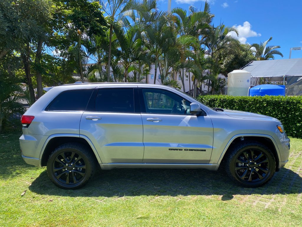 Used 2021 Jeep Grand Cherokee Laredo X RWD image 8